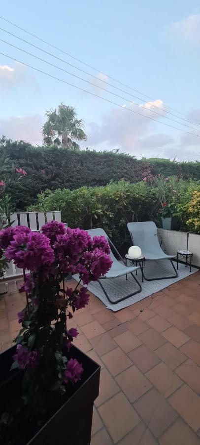 Le Tamaya Plage Charmant T2 En Rez De Jardin A 2 Pas D Une Belle Plage De Toutes Commodites Et Centre Ville Port Cavalaire-sur-Mer Ngoại thất bức ảnh